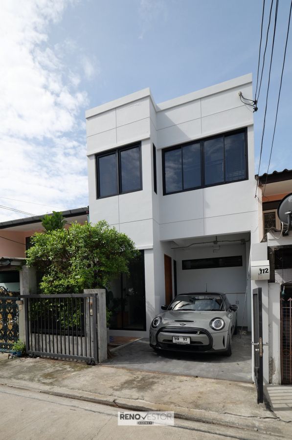 - Ready tomovein เช่า/ขาย Townhouse 20 ตรว ซ.ศูนย์วิจัย เฟอร์ครบ พร้อมอยู่ ใกล้ MRTเพชรบุรี