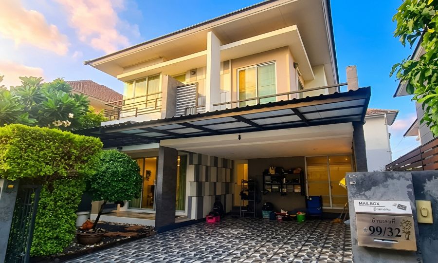 - ขายบ้านเดี่ยว รสิกา วิลล่าการ์เด้น 3 รัตนาธิเบศร์ 52 ตร.ว. 3 นอน 3 น้ำ พร้อมเฟอร์นิเจอร์ ราคา 4.85 ล้านบาท