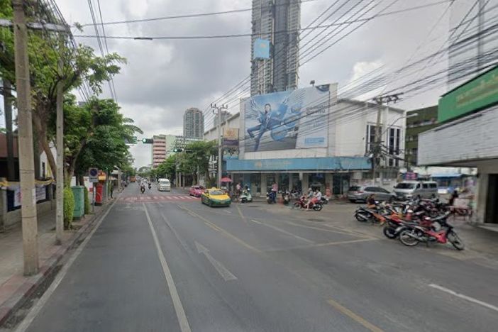 - ขายที่ดินแปลงสวย Prime Location เจริญกรุง ใกล้เอเชียทีค